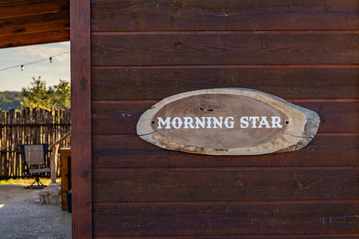 Rockin' R - Morning Star Cabin Фредериксбург Екстериор снимка