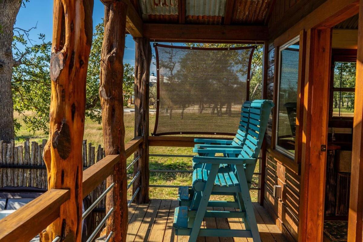 Rockin' R - Morning Star Cabin Фредериксбург Екстериор снимка